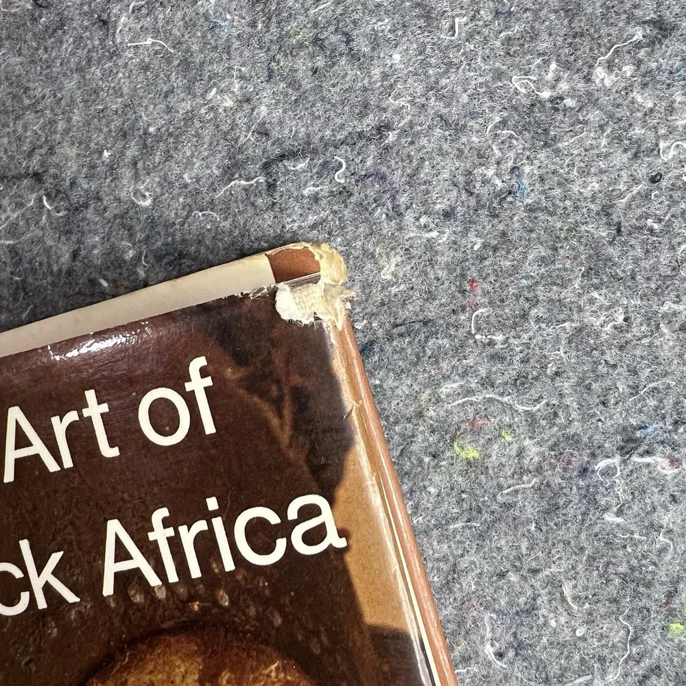 N/A art black